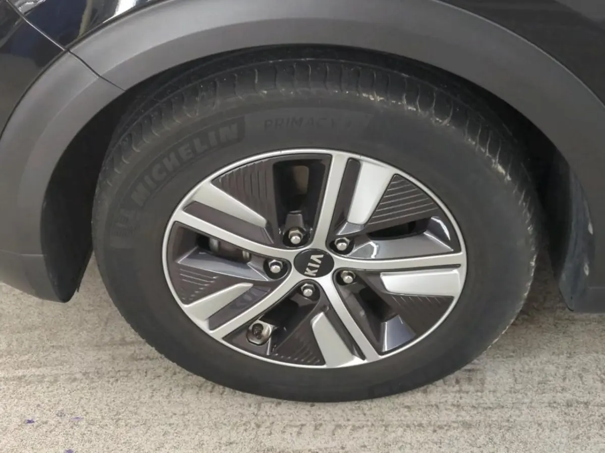 1.6 GDi Hybrid DynamicLine NL-AUTO | CAMERA | LEDER |