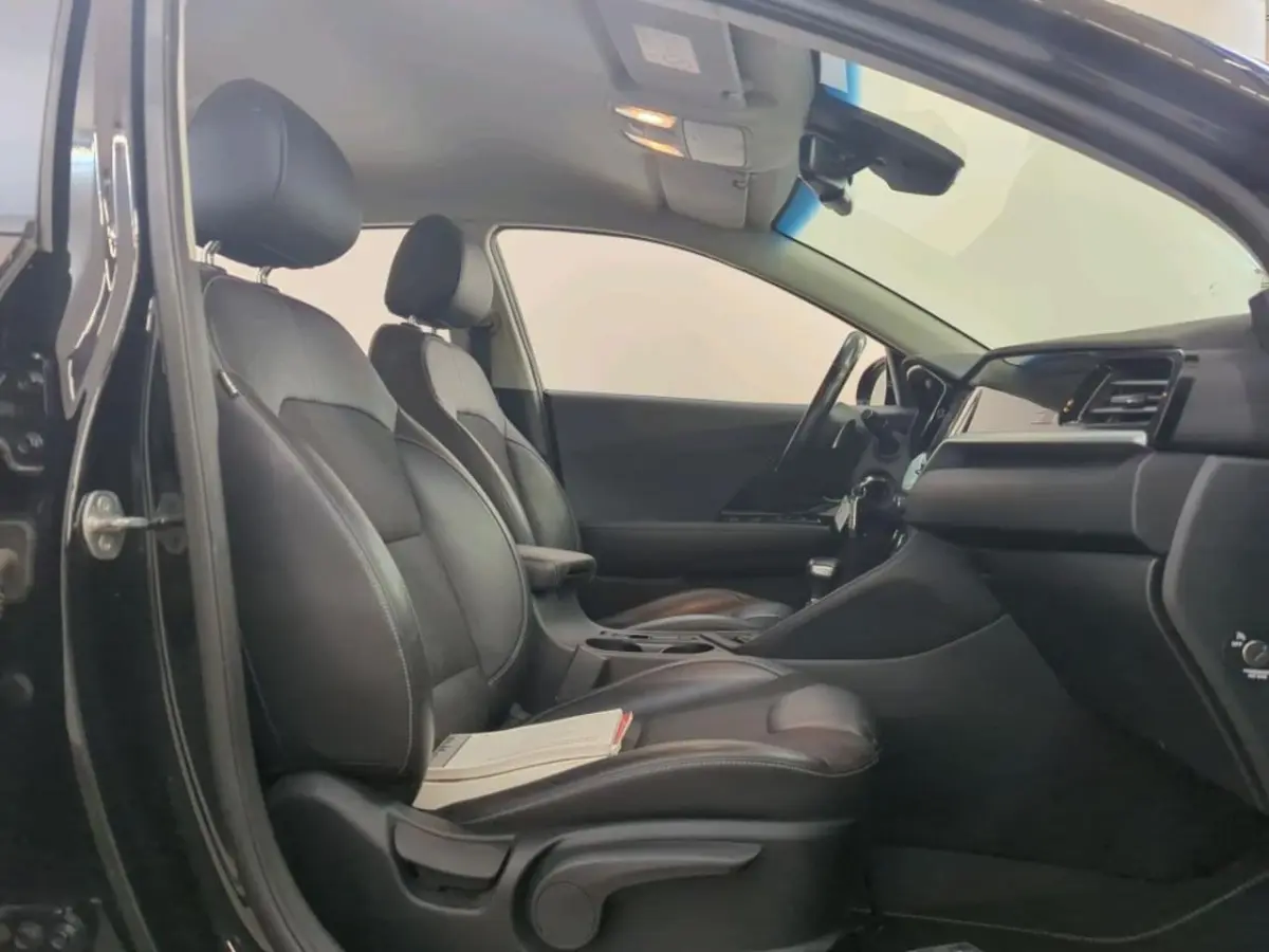 1.6 GDi Hybrid DynamicLine NL-AUTO | CAMERA | LEDER |