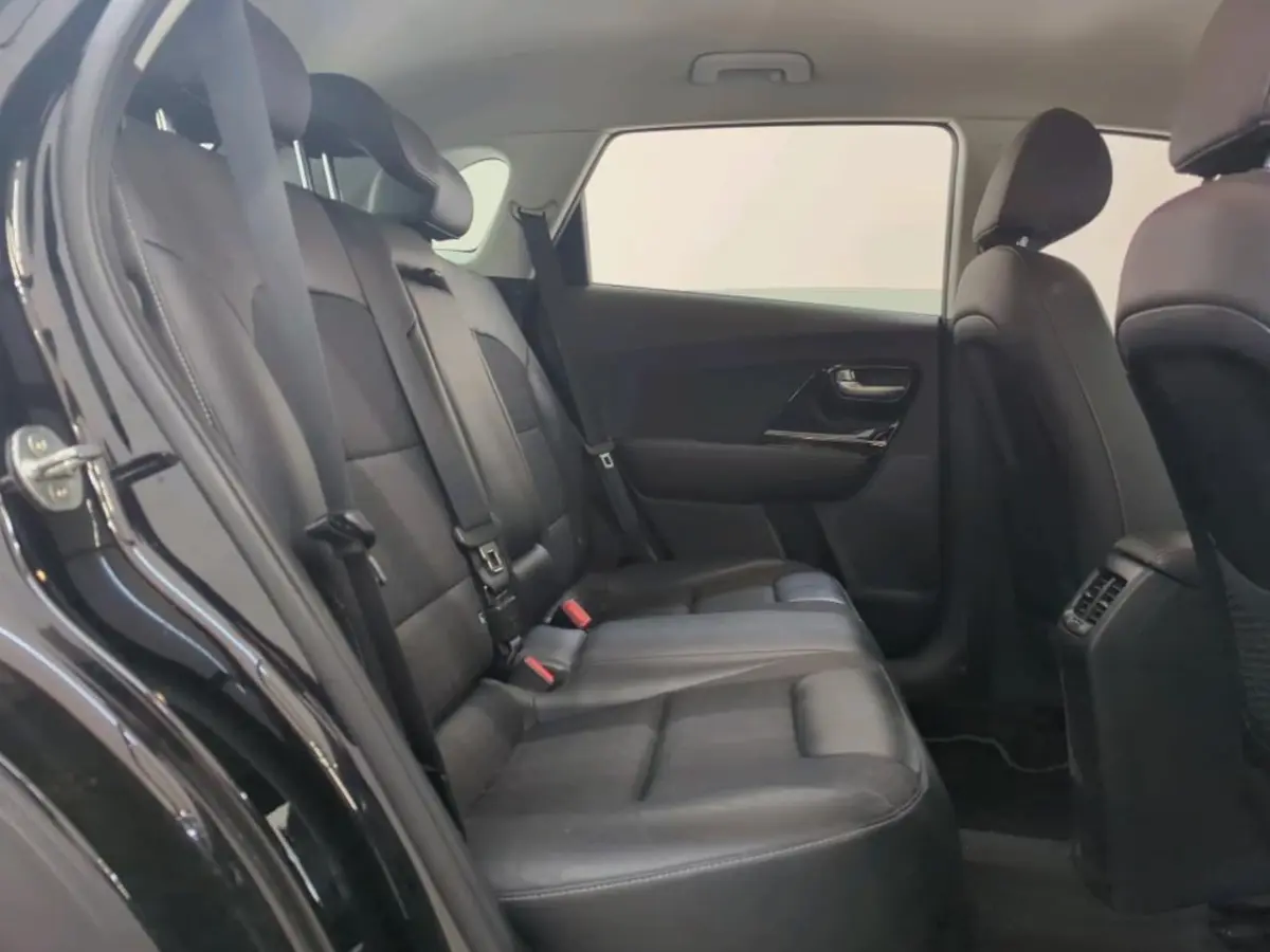 1.6 GDi Hybrid DynamicLine NL-AUTO | CAMERA | LEDER |