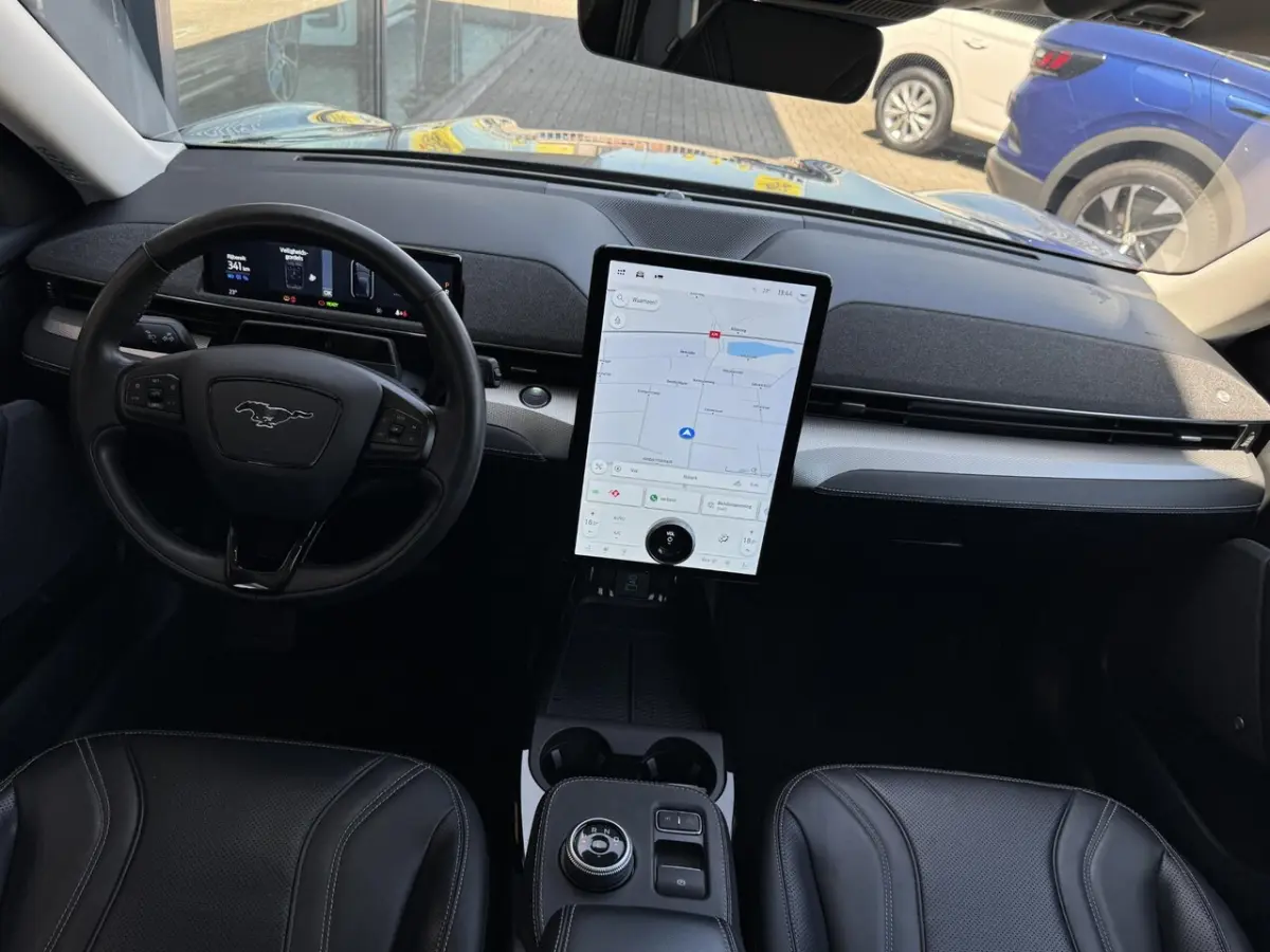 RWD 75 kWh NL-AUTO | Technology Pack Plus| SOH 94%