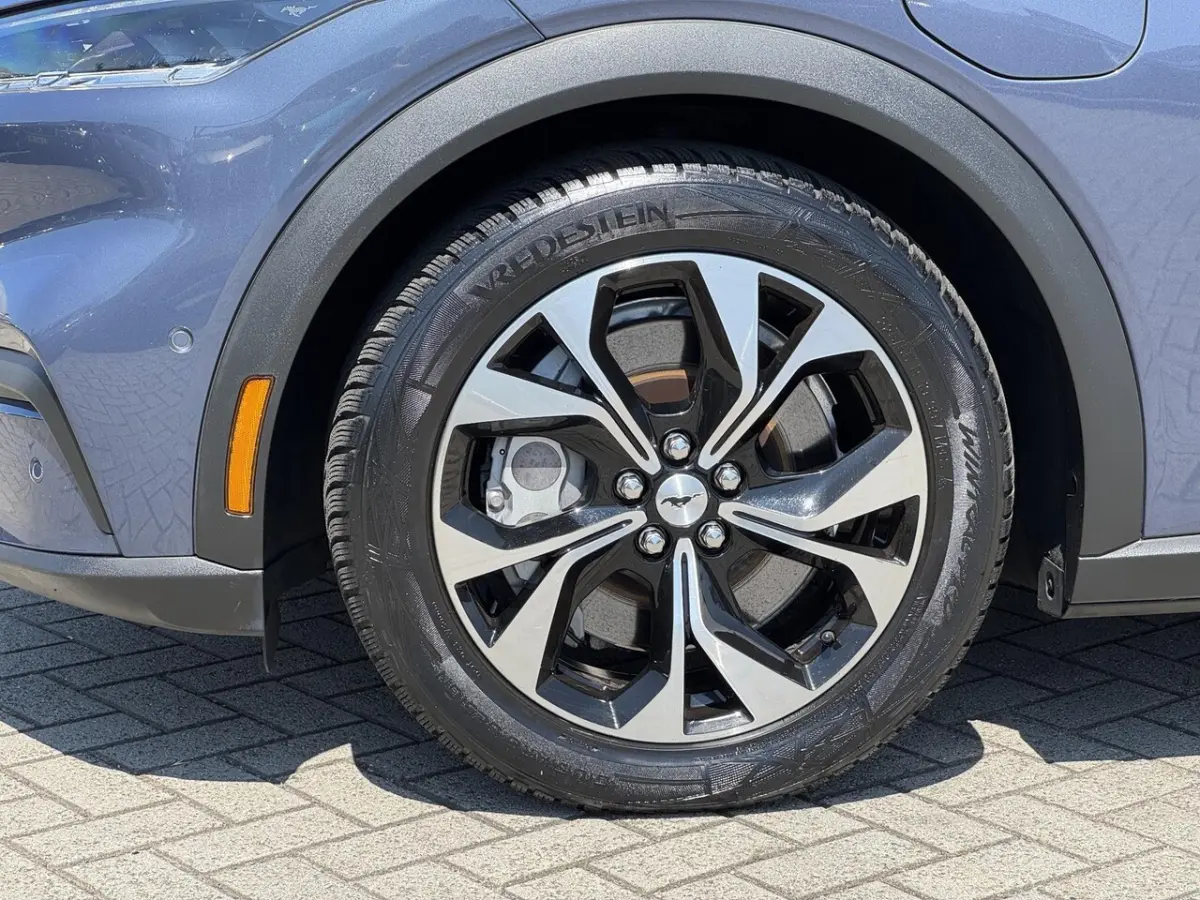 RWD 75 kWh NL-AUTO | Technology Pack Plus| SOH 94%