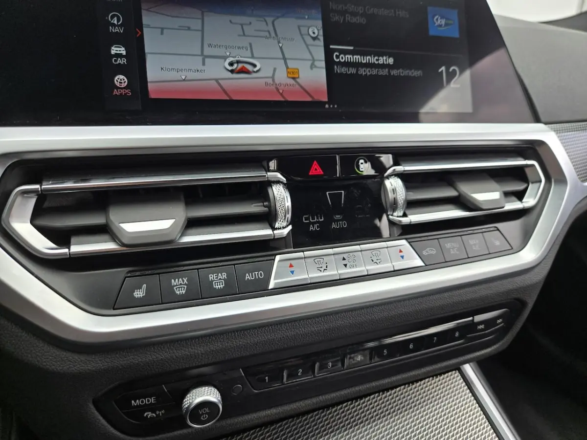 320e Business Edition Plus NL-AUTO | LEDER | M-PAKKET| SOH 98%|