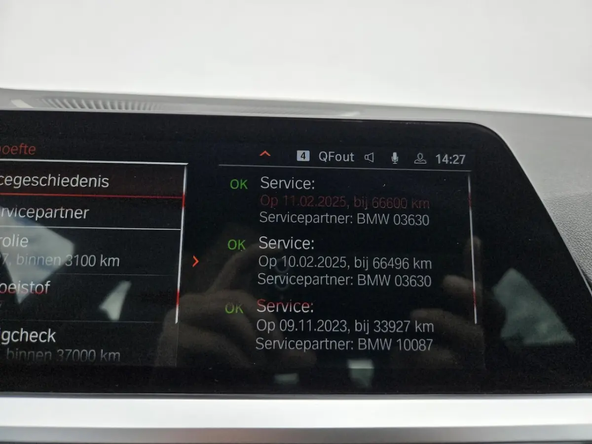 320e Business Edition Plus NL-AUTO | LEDER | M-PAKKET| SOH 98%|