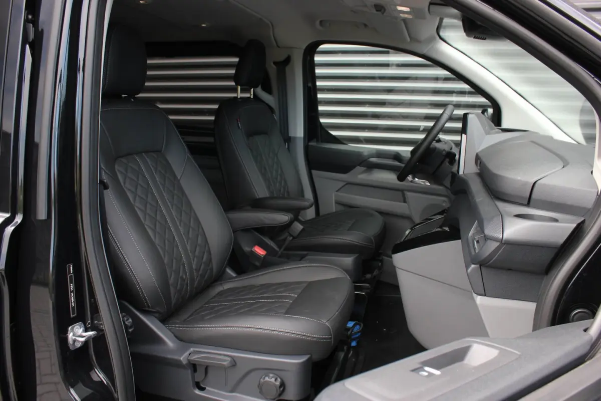 2.0 TDCI L2H1 170PK Limited DC / DUBBEL CABINE / JB-EDITION / DRIVER ASSISTANCE PACK / 5-