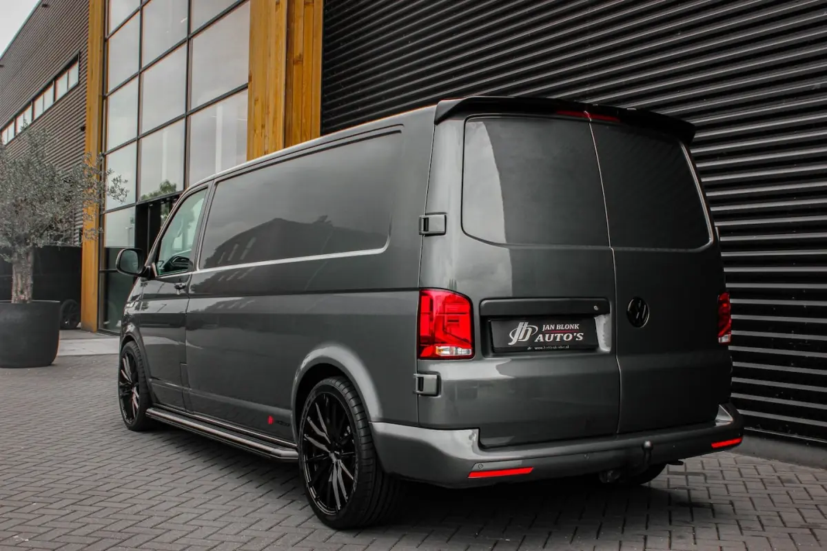 2.0 TDI L2H1 204PK JB-EDITION DSG / PDC / VERLAGINGSVEREN / LEDEREN BEKLEDING / FULL / APP