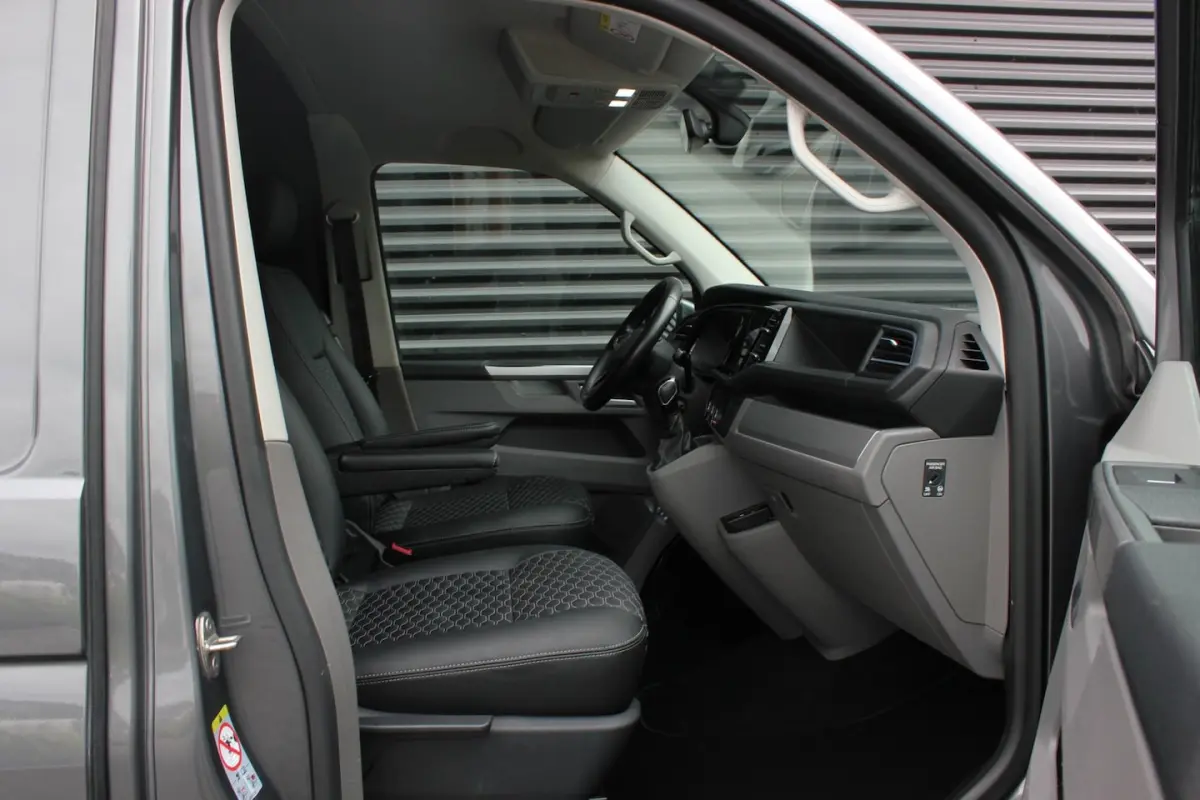 2.0 TDI L2H1 204PK JB-EDITION DSG / PDC / VERLAGINGSVEREN / LEDEREN BEKLEDING / FULL / APP