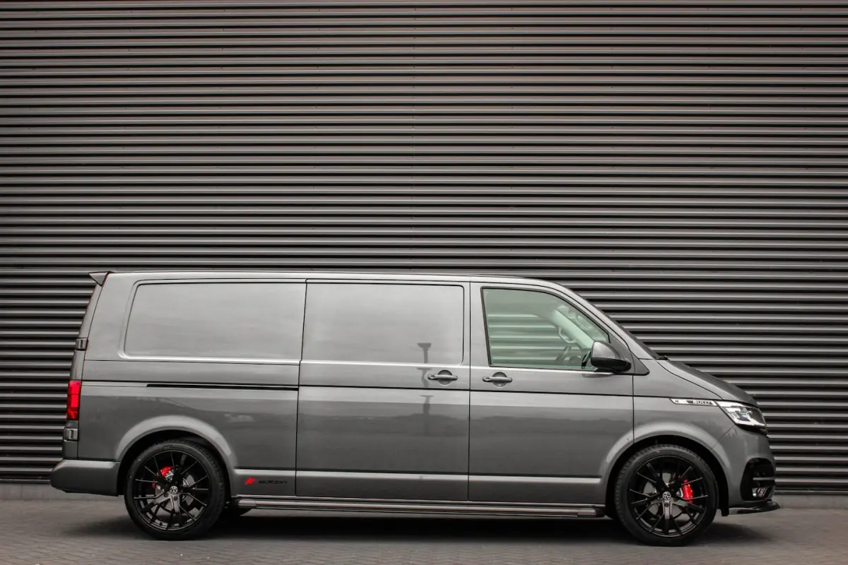 2.0 TDI L2H1 150PK JB- EDITION DSG / PDC / VERLAGINGSVEREN / LEDEREN BEKLEDING / FULL / AP