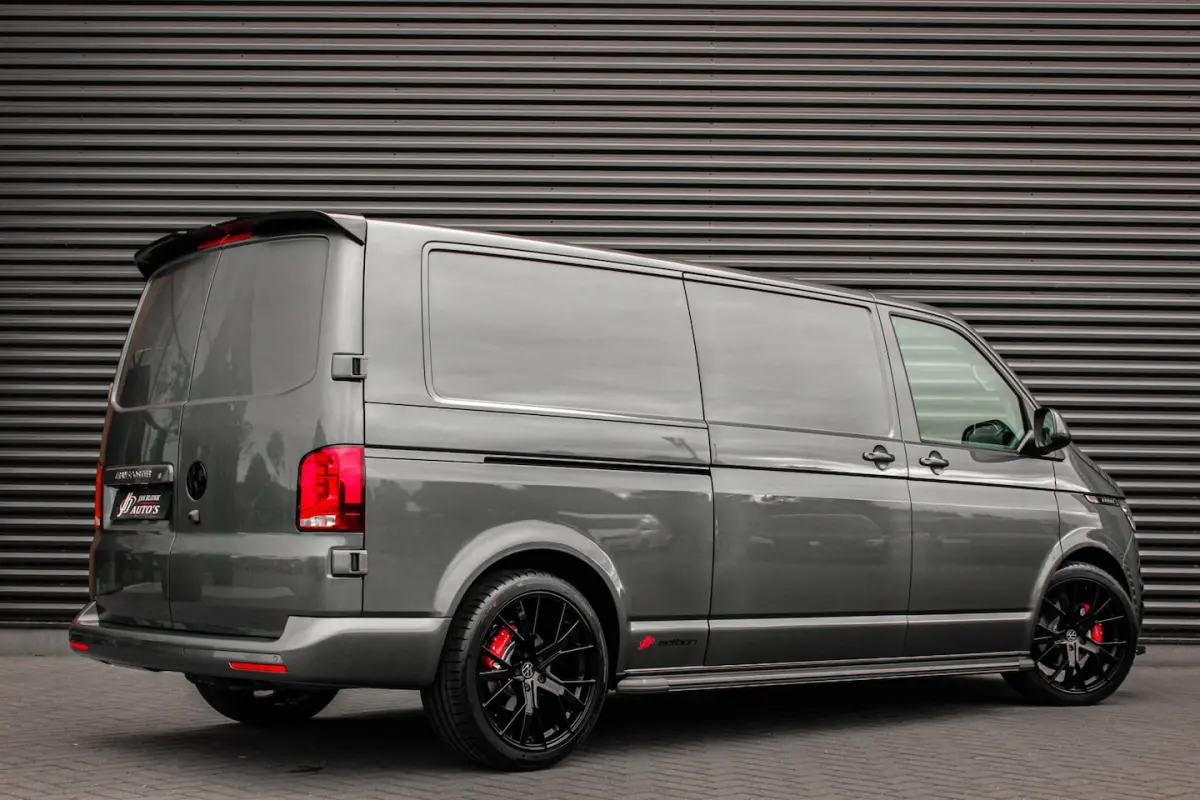 2.0 TDI L2H1 150PK JB- EDITION DSG / PDC / VERLAGINGSVEREN / LEDEREN BEKLEDING / FULL / AP