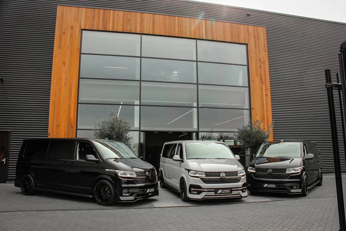 2.0 TDI L2H1 150PK JB- EDITION DSG / PDC / VERLAGINGSVEREN / LEDEREN BEKLEDING / FULL / AP