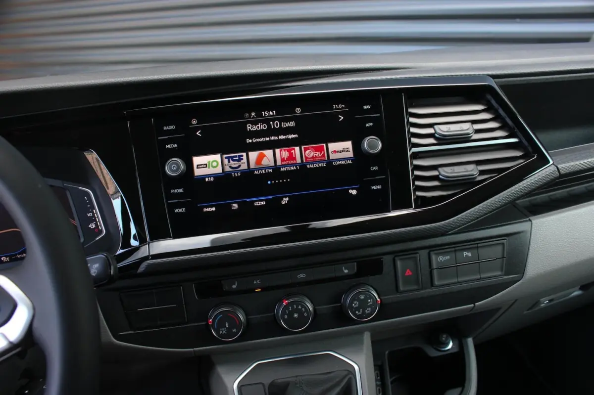 2.0 TDI L2H1 150PK DSG JB- EDITION / VERLAGINGSVEREN / ACTIVE DISPLAY / PDC / PDC / DIRECT