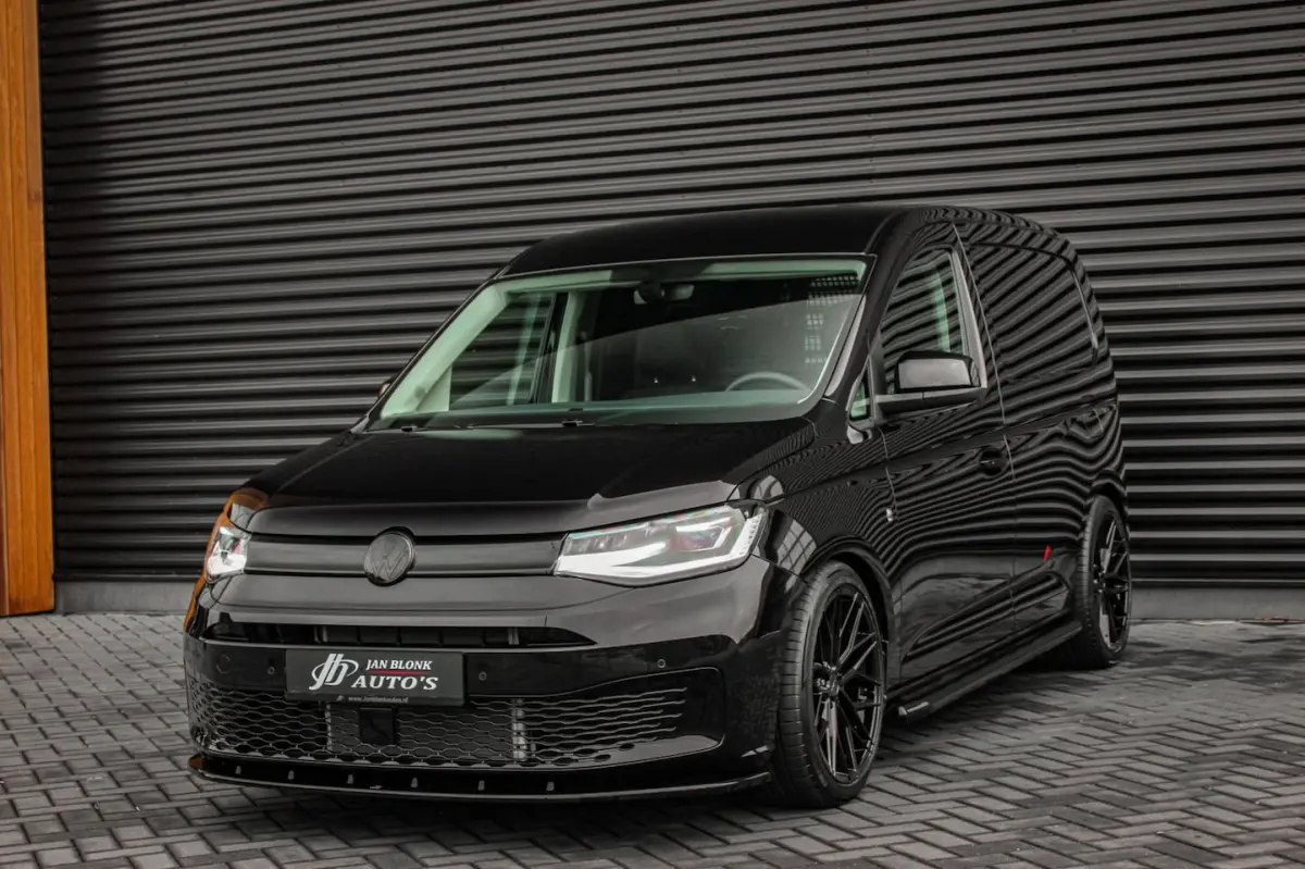 2.0 TDI 122PK DSG JB- EDITION / MAXTRON / SIDE- BARS / VERLAAGD / ELEK- PAKKET / PDC / CAM