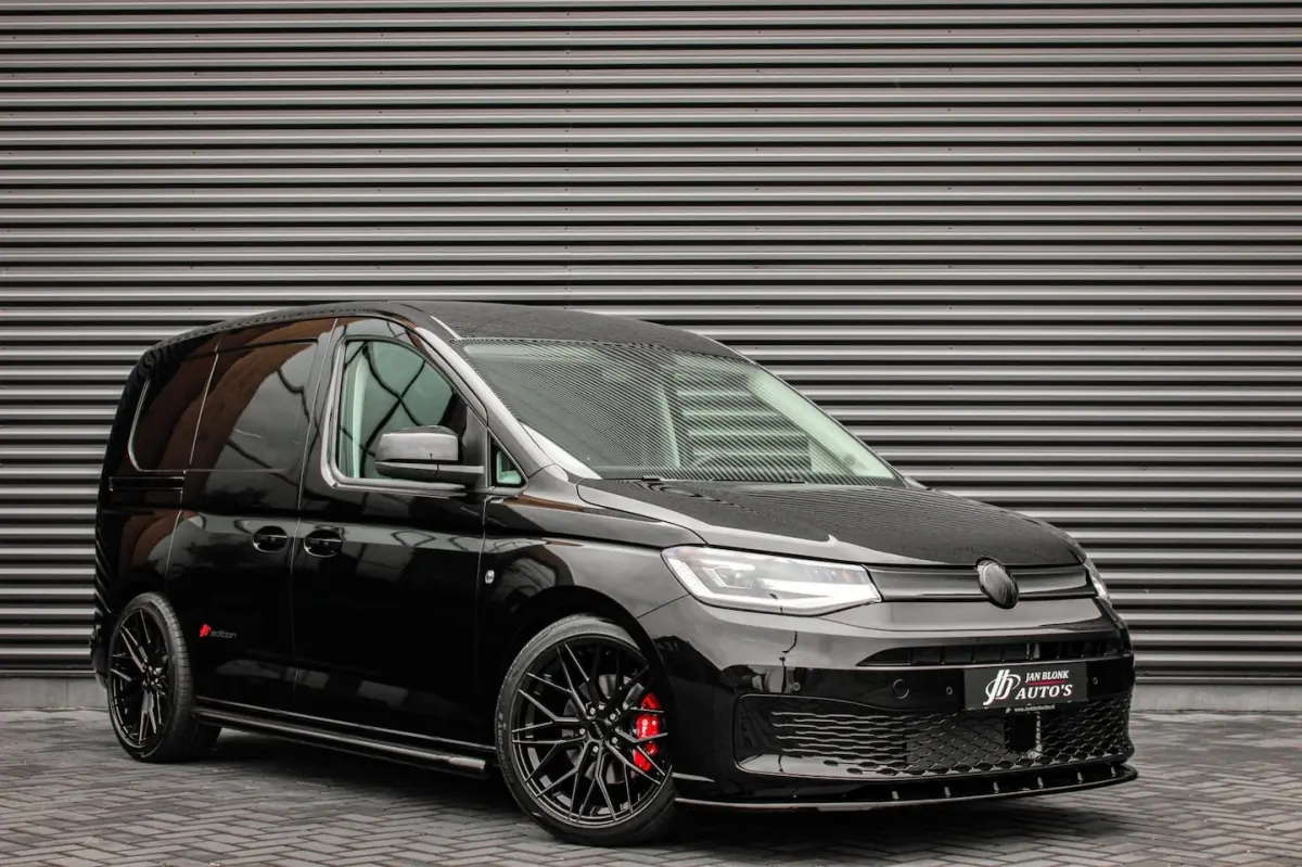 2.0 TDI 122PK DSG JB- EDITION / MAXTRON / SIDE- BARS / VERLAAGD / ELEK- PAKKET / PDC / CAM