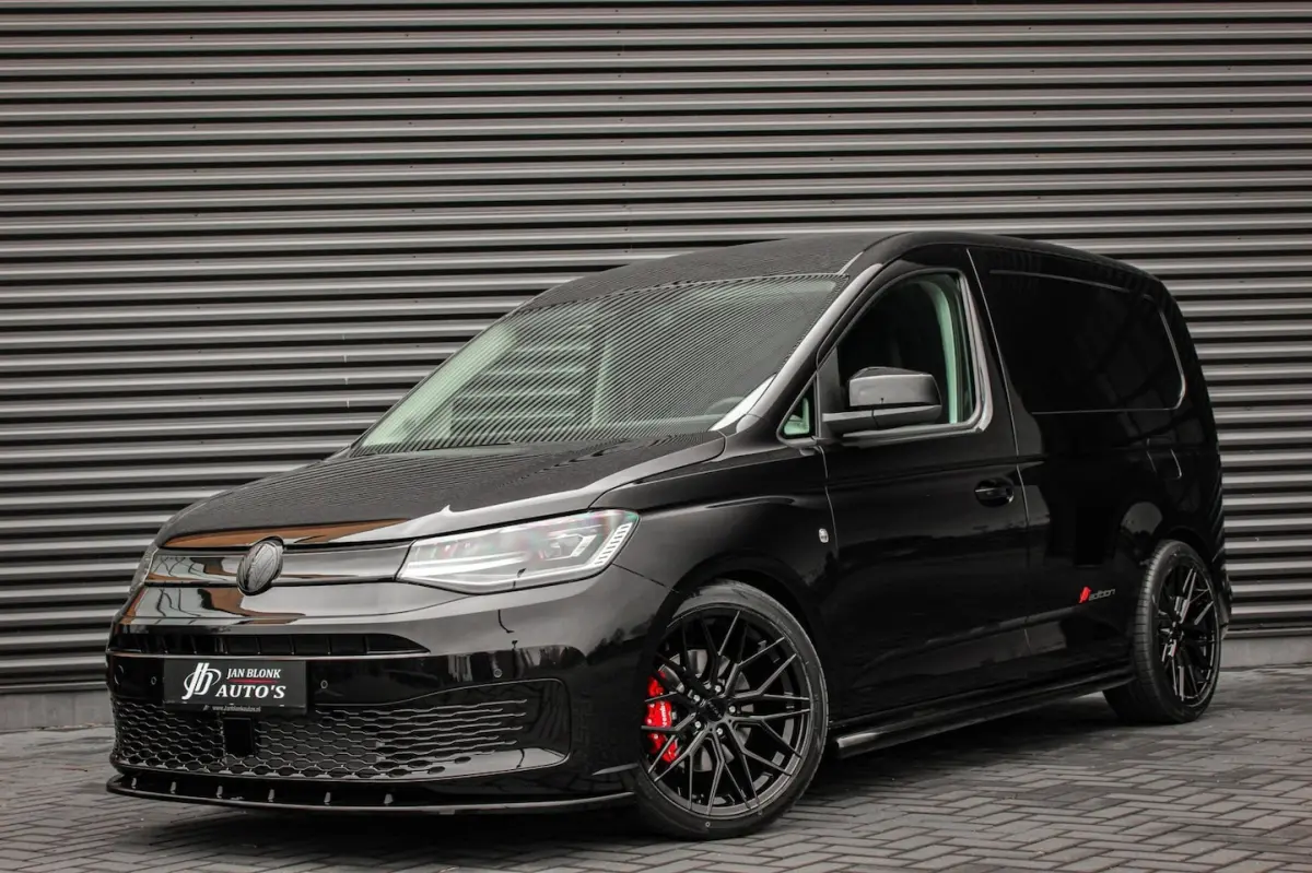 2.0 TDI 122PK DSG JB- EDITION / MAXTRON / SIDE- BARS / VERLAAGD / ELEK- PAKKET / PDC / CAM