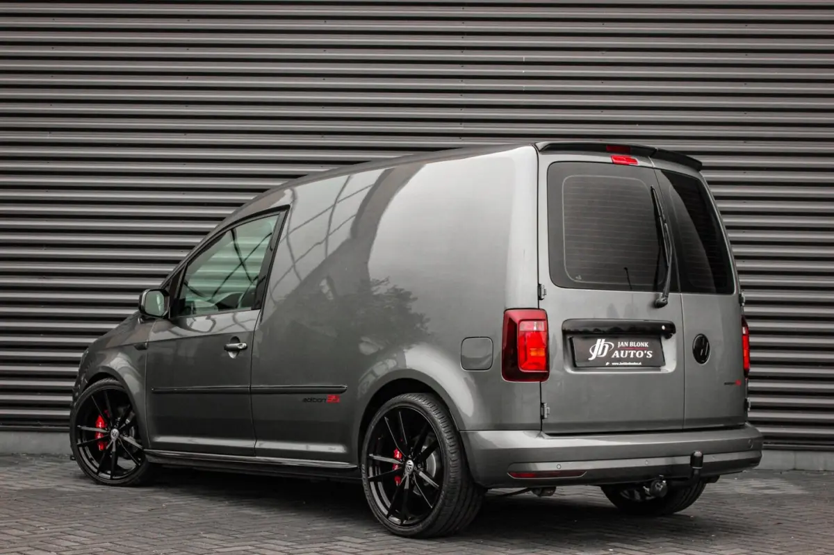 2.0 TDI L1H1 BMT 189PK / FULL OPTIONS / GTI INTERIEUR / R-LINE / NIEUWSTAAT / R-LINE STUUR