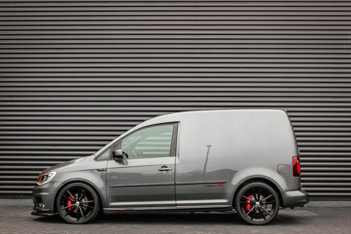 2.0 TDI L1H1 BMT 189PK / FULL OPTIONS / GTI INTERIEUR / R-LINE / NIEUWSTAAT / R-LINE STUUR