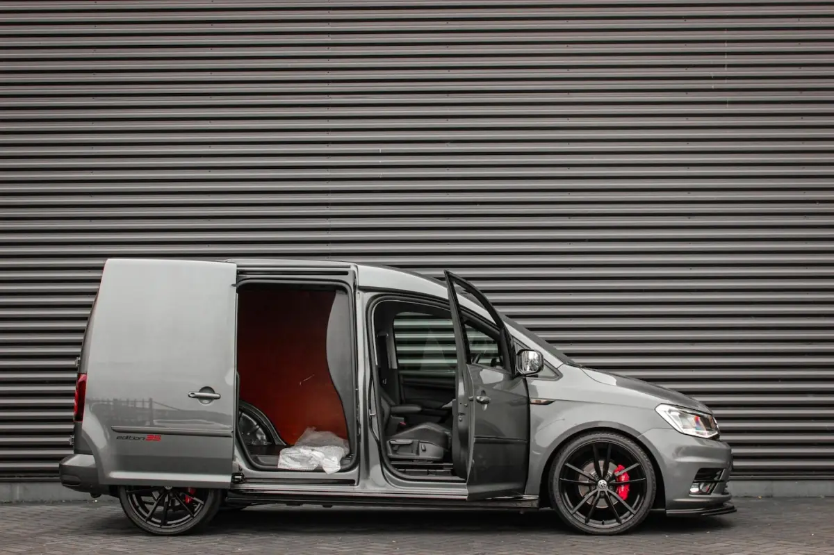 2.0 TDI L1H1 BMT 189PK / FULL OPTIONS / GTI INTERIEUR / R-LINE / NIEUWSTAAT / R-LINE STUUR