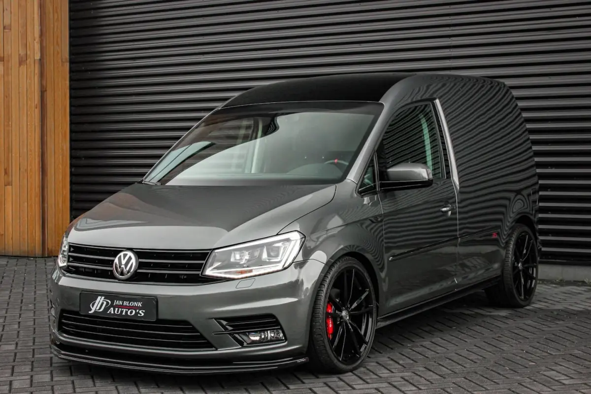 2.0 TDI L1H1 BMT 189PK / FULL OPTIONS / GTI INTERIEUR / R-LINE / NIEUWSTAAT / R-LINE STUUR