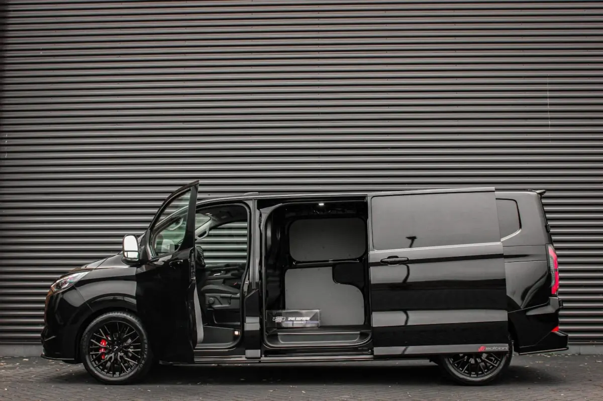 340 L2H1 Limited 71 kWh 218PK / JB- EDITON / CAMERA / 370KM RANGE / APPLE CARPLAY /DRIVERS