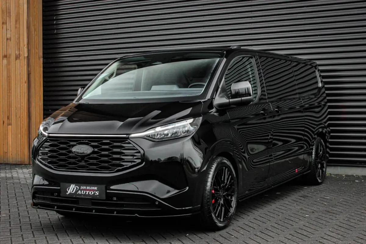 340 L2H1 Limited 71 kWh 218PK / JB- EDITON / CAMERA / 370KM RANGE / APPLE CARPLAY /DRIVERS