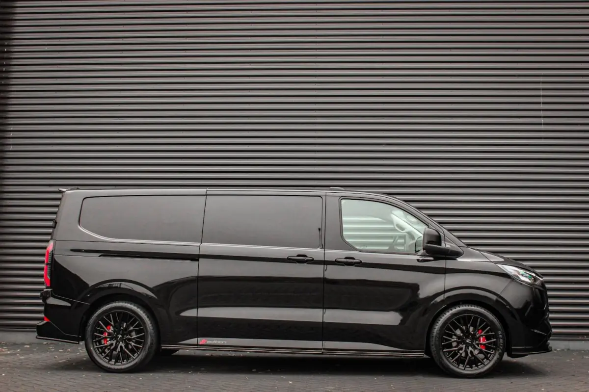 340 L2H1 Limited 71 kWh 218PK / JB- EDITON / CAMERA / 370KM RANGE / APPLE CARPLAY /DRIVERS