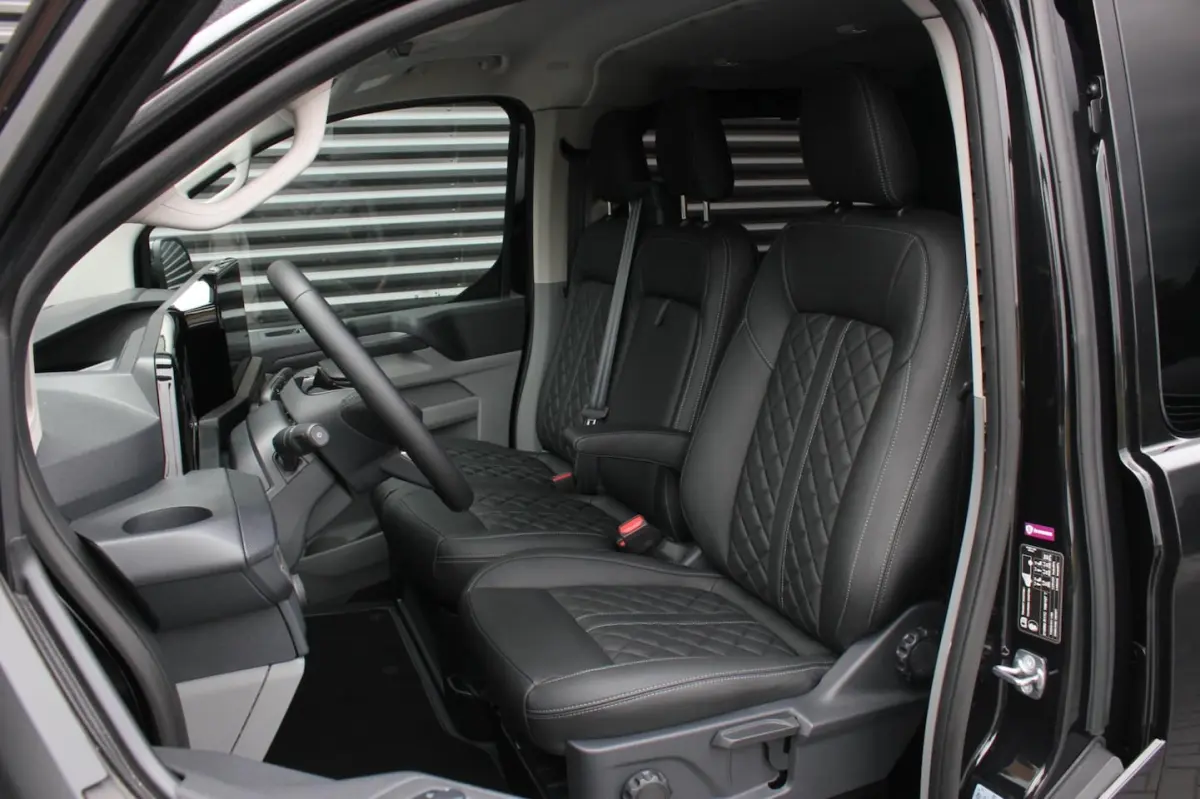 2.0 TDCI L2H1 170PK Limited DC / DUBBEL CABINE / JB- EDITION / DRIVER ASSISTANCE PACK / 6-