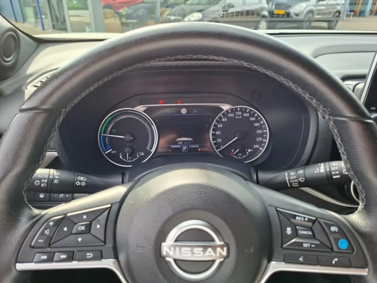 1.6 HYBRIDE PREMIERE EDITION AUTOMAAT LEDER NAVI