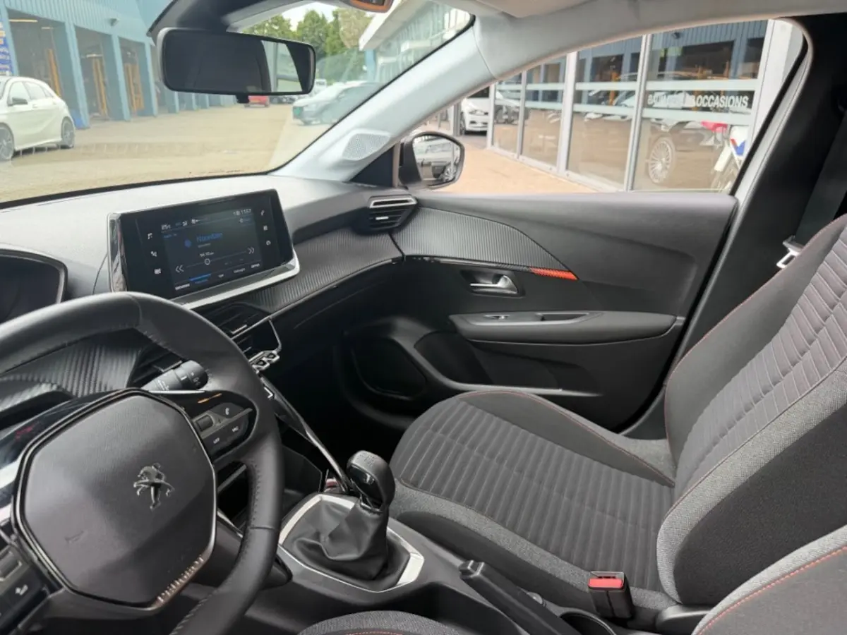 1.2 PT ACTIVE NAVI AIRCO/ECC CRUISE CONTROL
