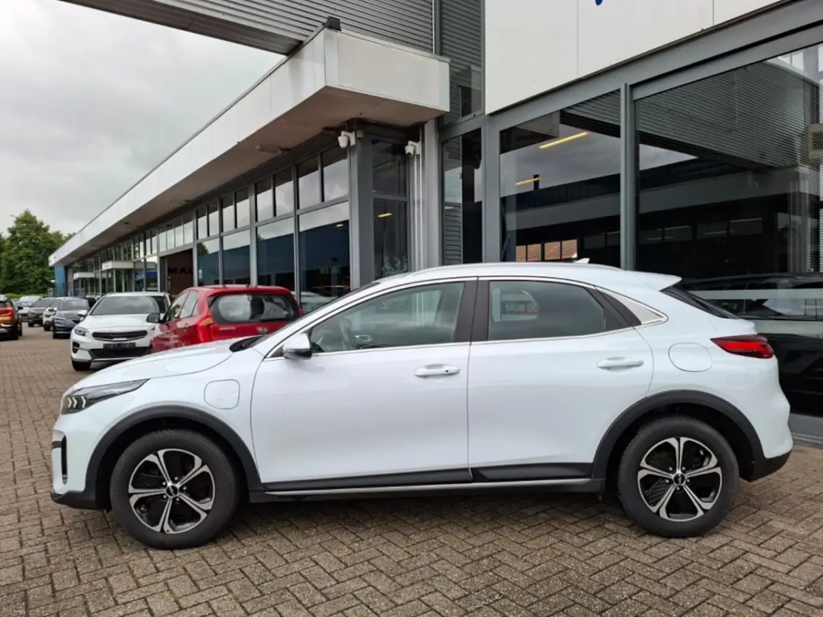 1.6 GDI PHEV DYNLINE AIRCO LMV PDC-CAMERA NAVI