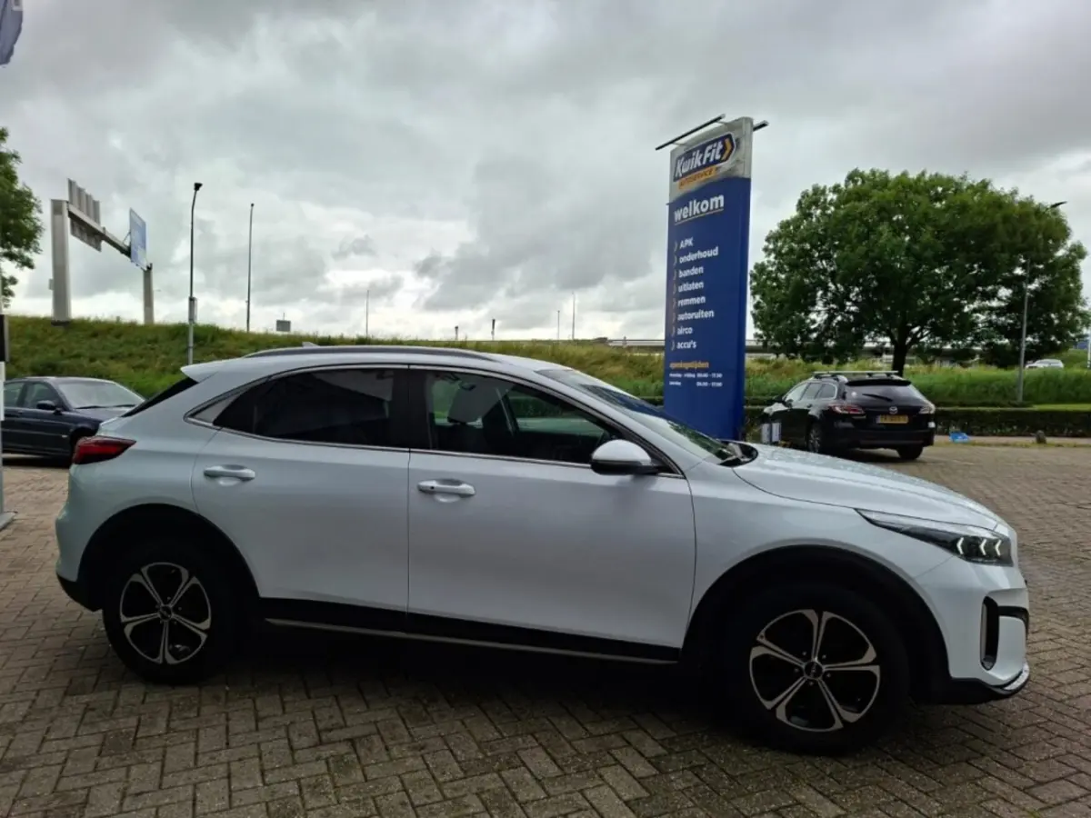 1.6 GDI PHEV DYNLINE AIRCO LMV PDC-CAMERA NAVI
