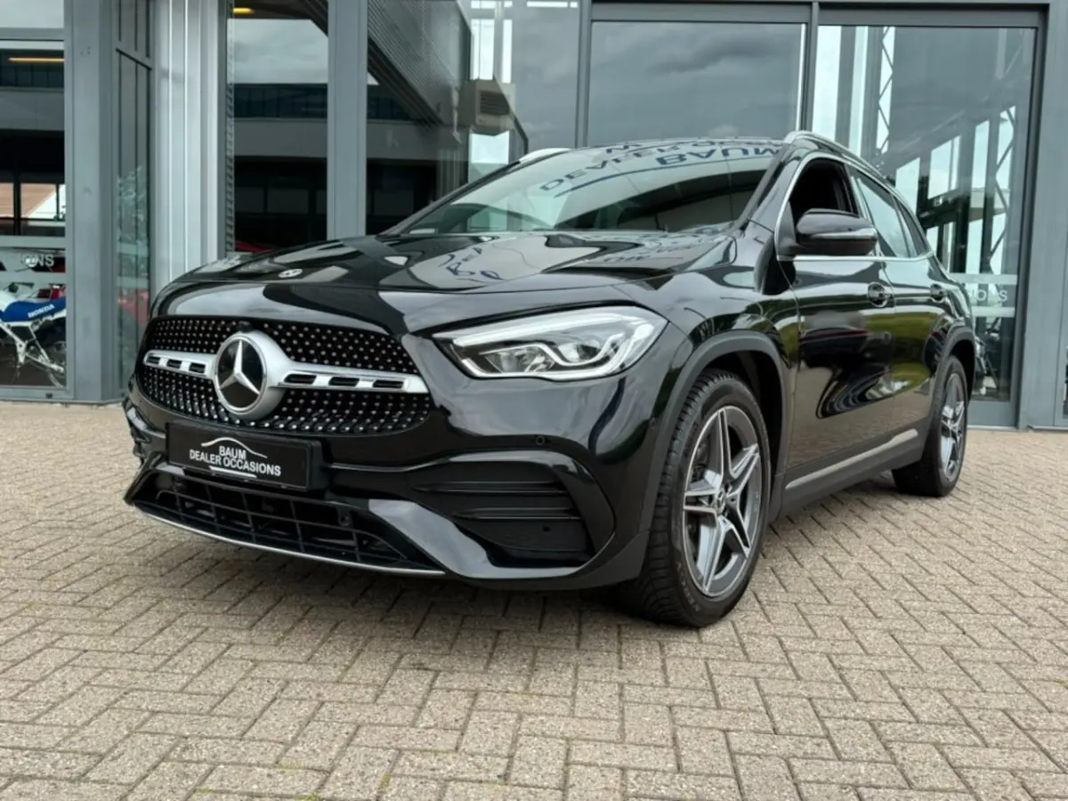 200 AMG LINE AUTOMAAT NAVI PDC-CAMERA STOELVW