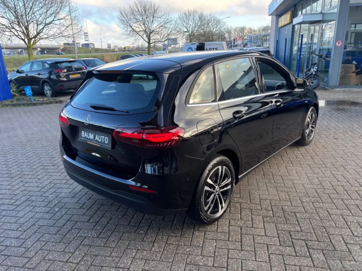 250E AUTOMAAT LUXURY LINE NAVI PDC-CAMRERA STOELVW
