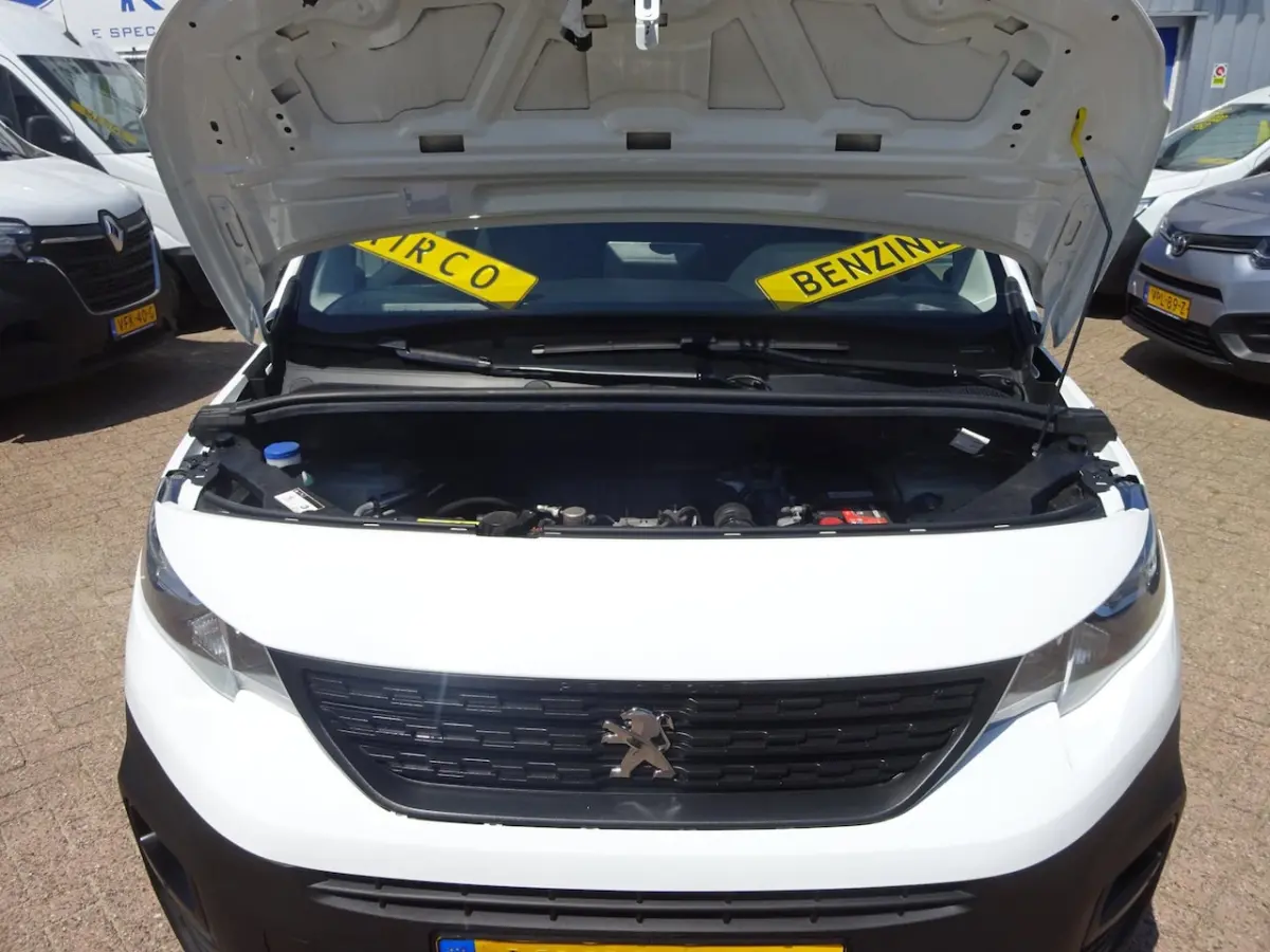 1.2 PureTech Pro BENZINE AIRCO NAVI CRUISE CONTROL PDC SCHUIFDEUR