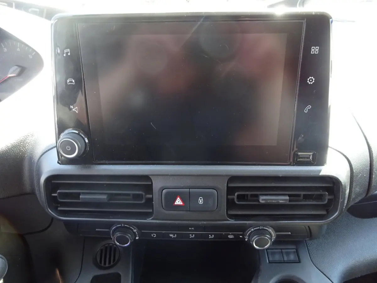 1.2 PureTech Pro BENZINE AIRCO NAVI CRUISE CONTROL PDC SCHUIFDEUR
