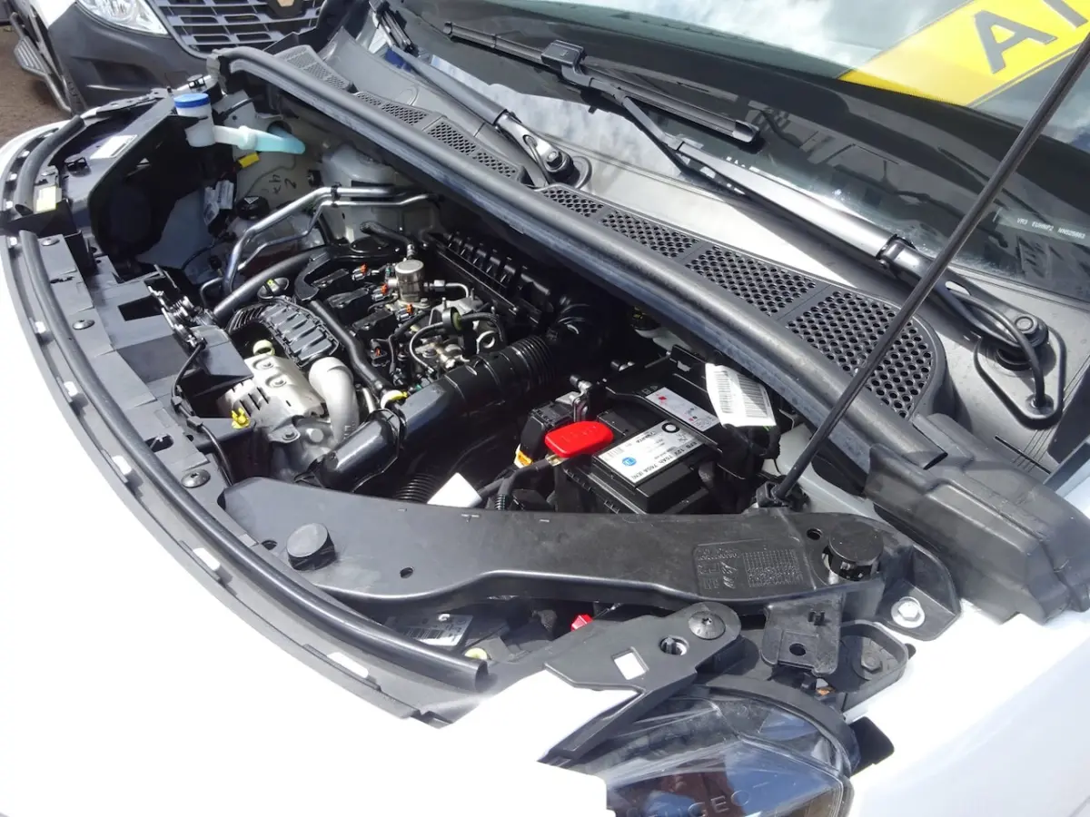 1.2 PureTech Pro BENZINE AIRCO NAVI CRUISE CONTROL PDC SCHUIFDEUR
