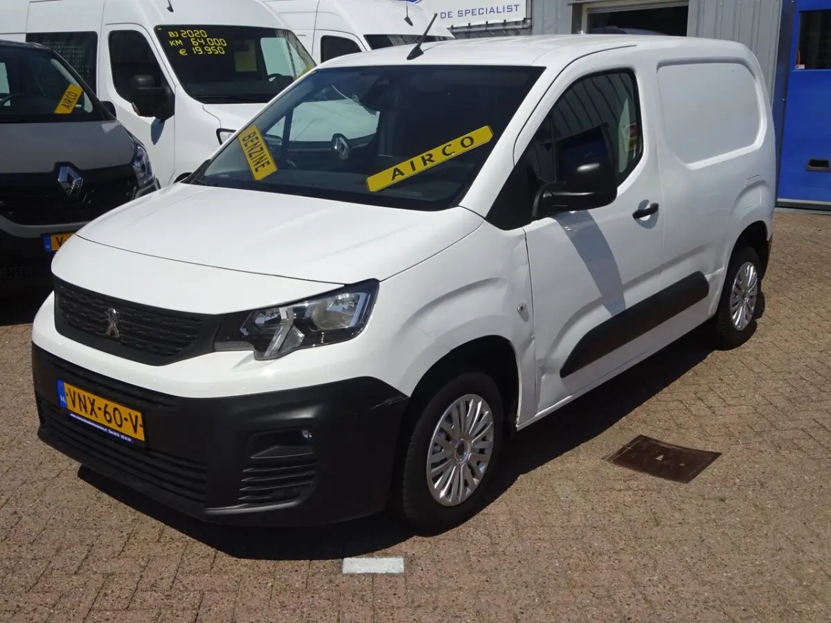 1.2 PureTech Pro BENZINE AIRCO NAVI CRUISE CONTROL PDC SCHUIFDEUR