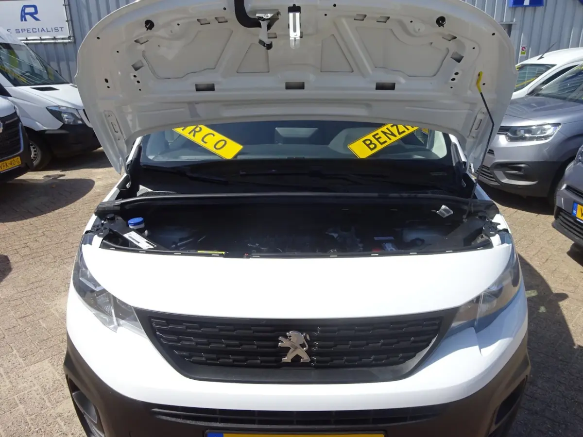 1.2 PureTech Pro BENZINE AIRCO NAVI CRUISE CONTROL PDC SCHUIFDEUR