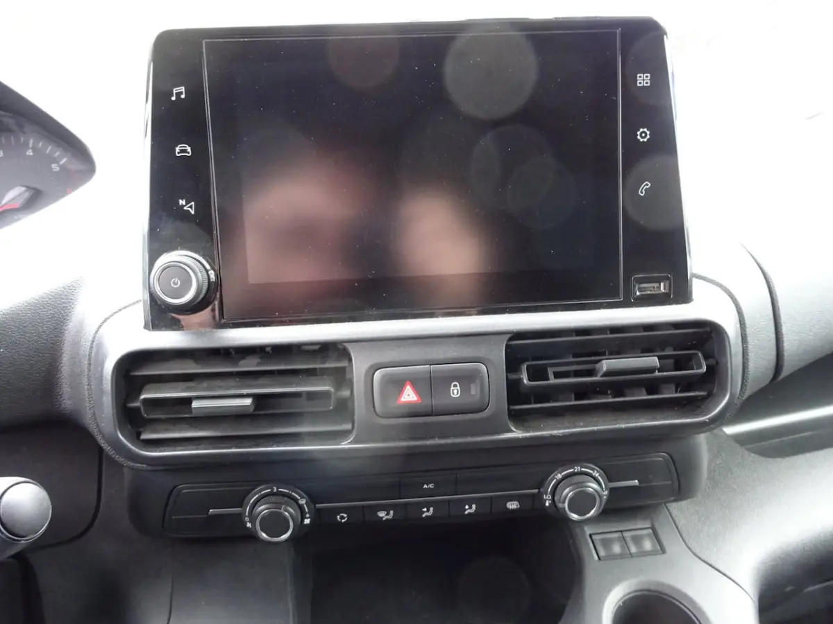 1.5 BlueHDi 100 S&S L1 AIRCO SCHUIFDEUR CRUISE CONTROL GROOT SCHERM