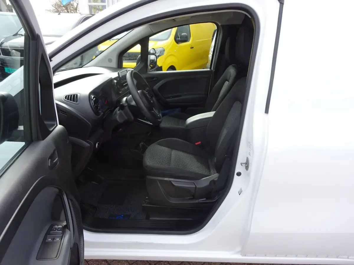 108 CDI L1 Pro MBUX AIRCO CRUISE CONTROL NAVIGATIE