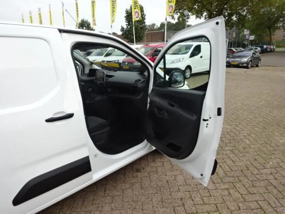 1.6 BlueHDI Premium Long 100 PK AIRCO NAVI DAB CRUISE