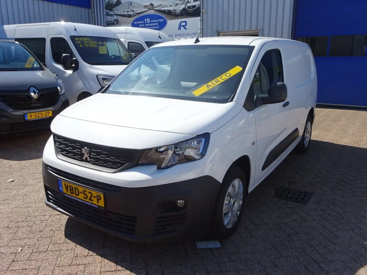 1.6 BlueHDI Premium Long 100 PK AIRCO NAVI DAB CRUISE