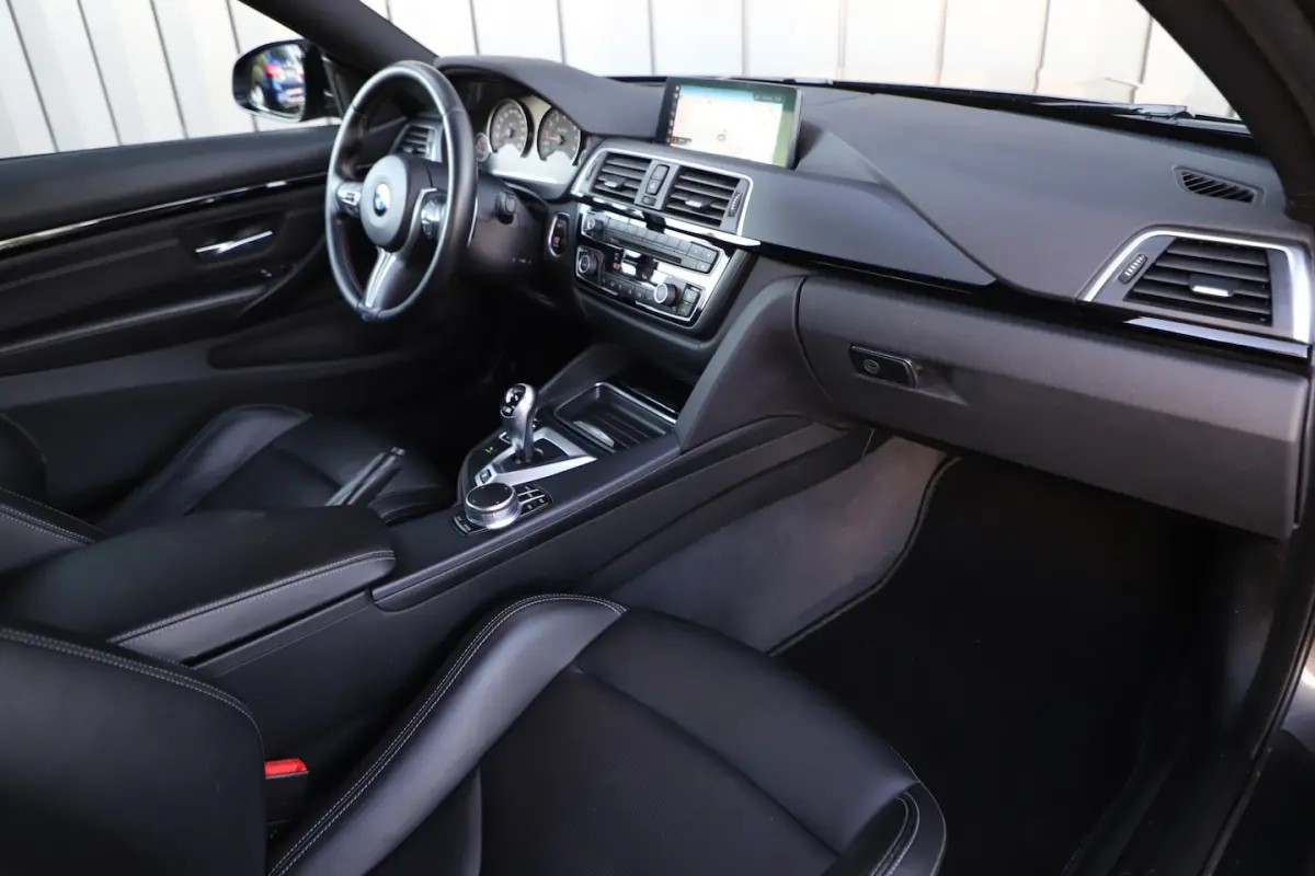 M4 | 431PK | Head-up | Keyless-go | Carbon | Schaalstoelen | Memory | Carplay | Stoelverwa
