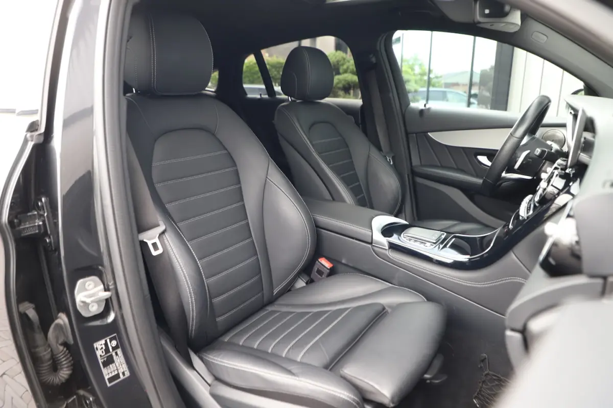 300 AMG 4-Matic | 258PK | Schuifdak | Trekhaak | Led | Carplay | Distronic | Leder | Stoel