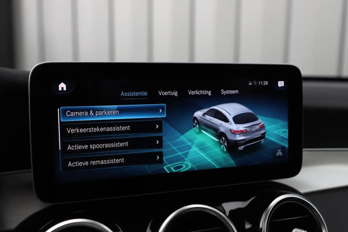 300 AMG 4-Matic | 258PK | Schuifdak | Trekhaak | Led | Carplay | Distronic | Leder | Stoel