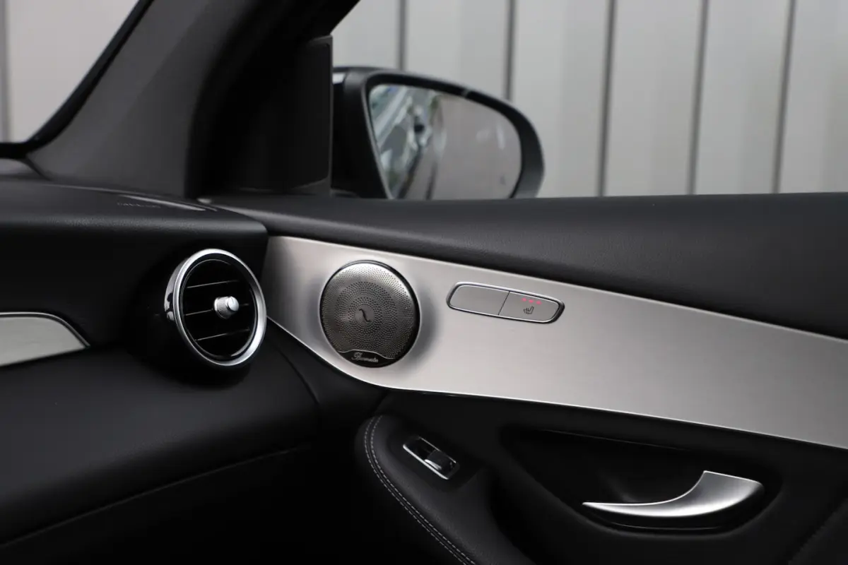 300 AMG 4-Matic | 258PK | Schuifdak | Trekhaak | Led | Carplay | Distronic | Leder | Stoel