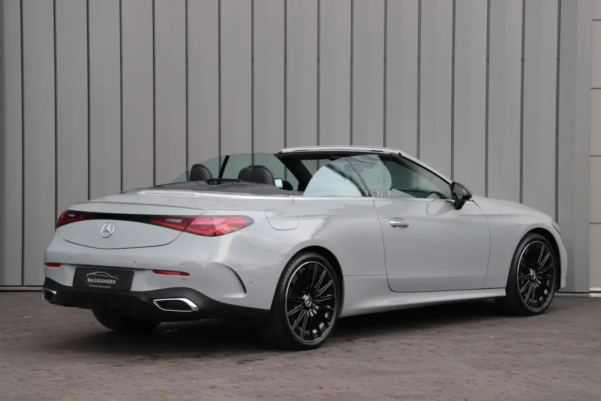 200 AMG | 204PK | Keyless-go | Sfeerverlichting | Airscarf | Acc | Stuurwielverwarming | L