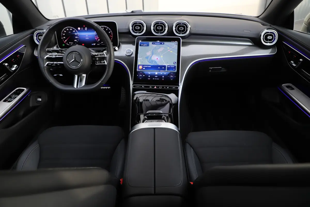 200 AMG | 204PK | Keyless-go | Sfeerverlichting | Airscarf | Acc | Stuurwielverwarming | L