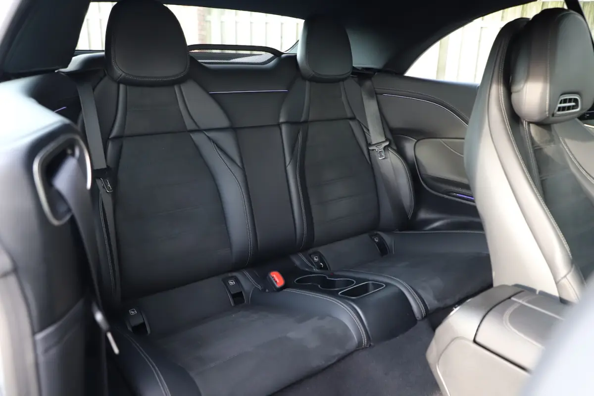 200 AMG | 204PK | Keyless-go | Sfeerverlichting | Airscarf | Acc | Stuurwielverwarming | L