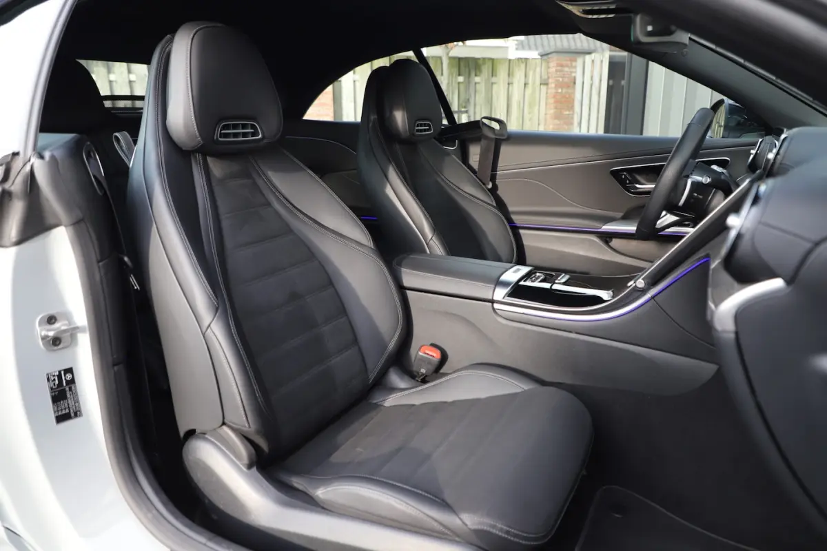 200 AMG | 204PK | Keyless-go | Sfeerverlichting | Airscarf | Acc | Stuurwielverwarming | L