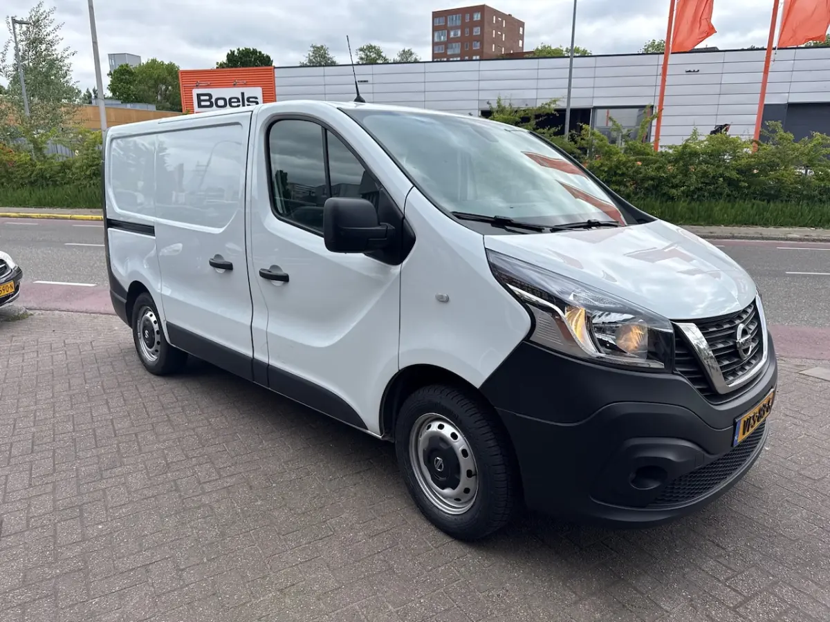 Nissan NV300 leasen