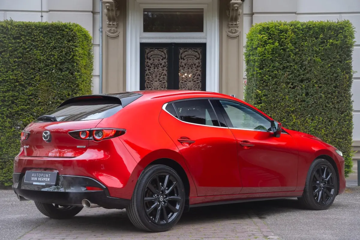 3 2.0 e-SkyActiv-X M Hybrid 186 Luxury 360 CAM | LEDER | MEMORY | BOSE | HUD | CARPLAY